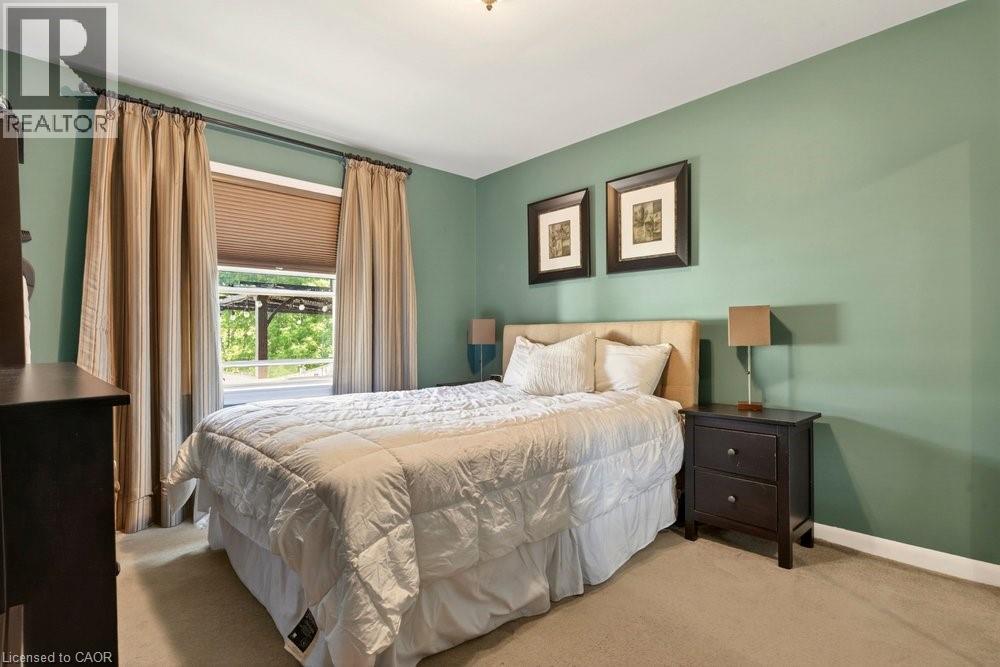 15 FAIRCOURT Drive - 10