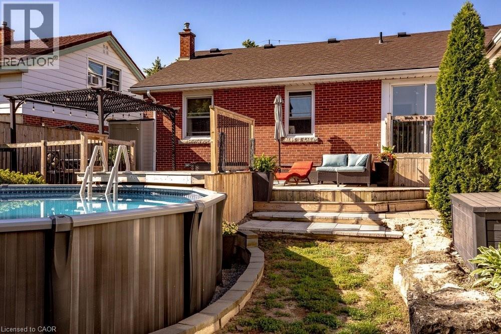15 FAIRCOURT Drive - 20