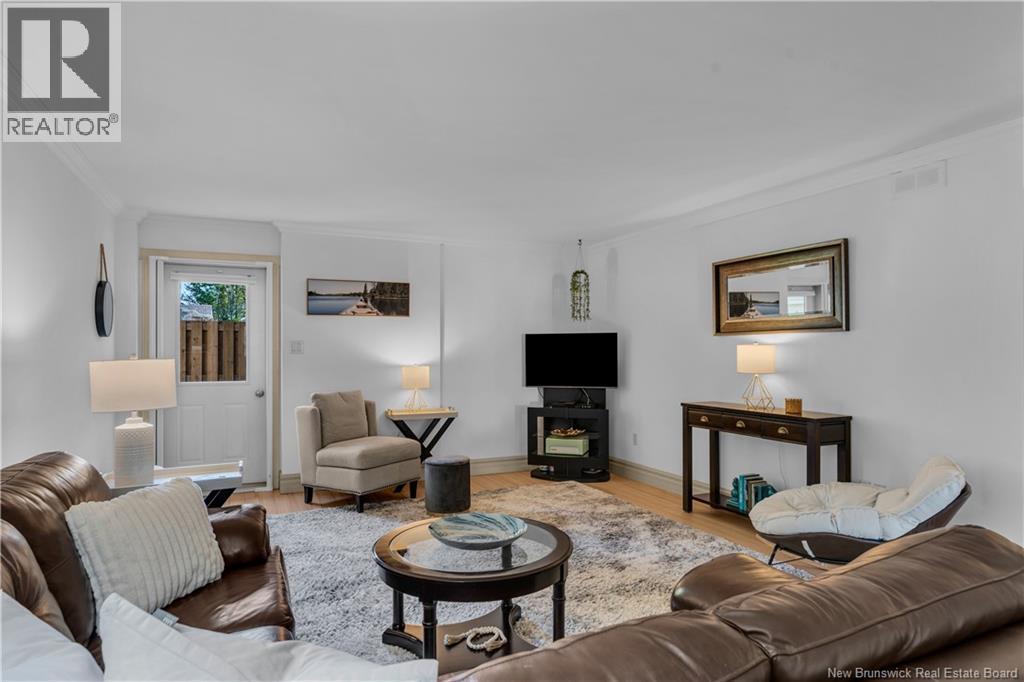 #105 98 Pleasant Street - 11