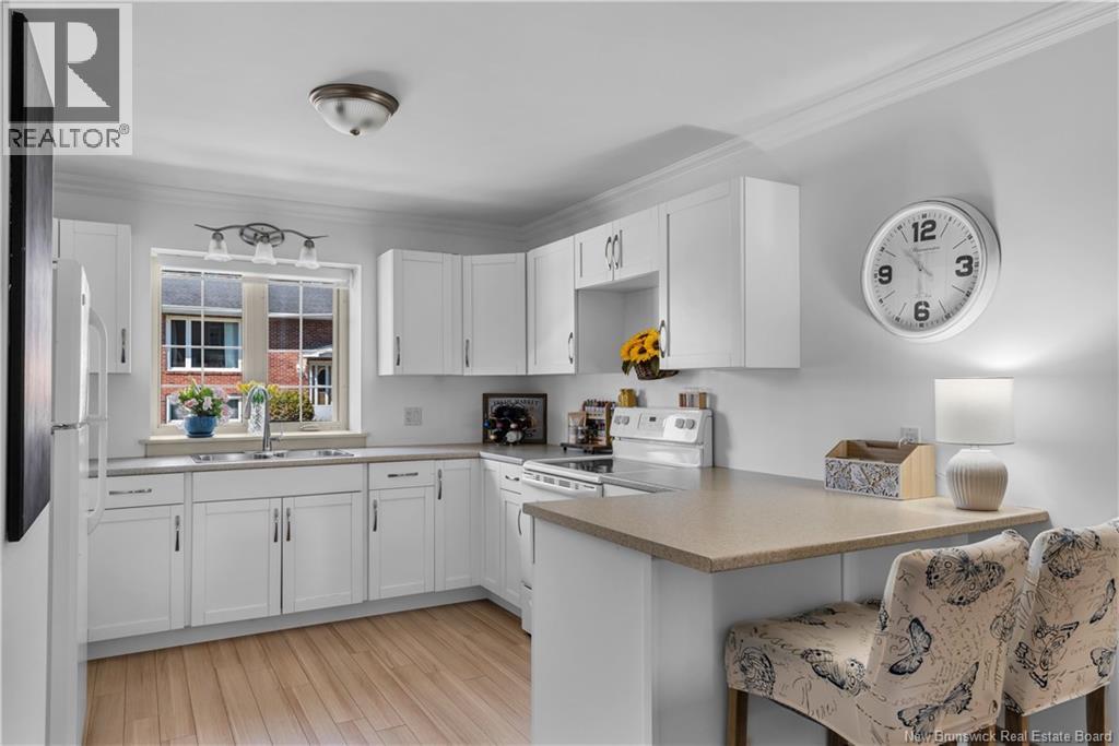 #105 98 Pleasant Street - 18