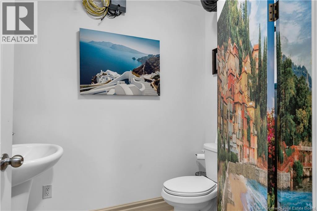 #105 98 Pleasant Street - 23