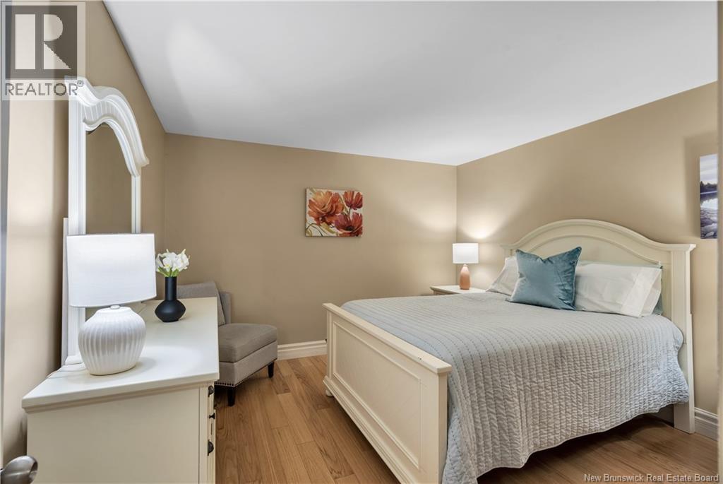 #105 98 Pleasant Street - 25