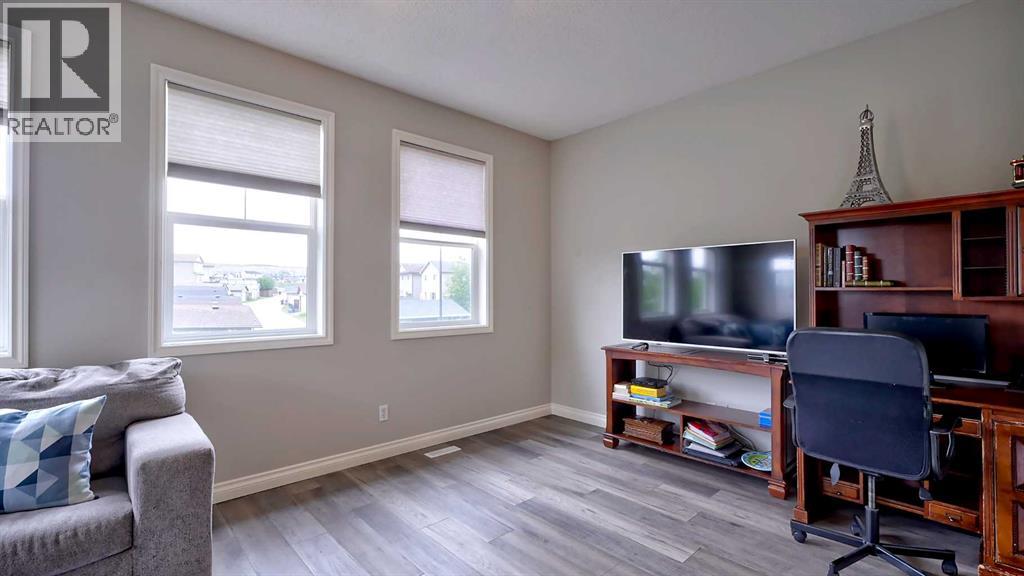 327 Sagewood Place SW - 21