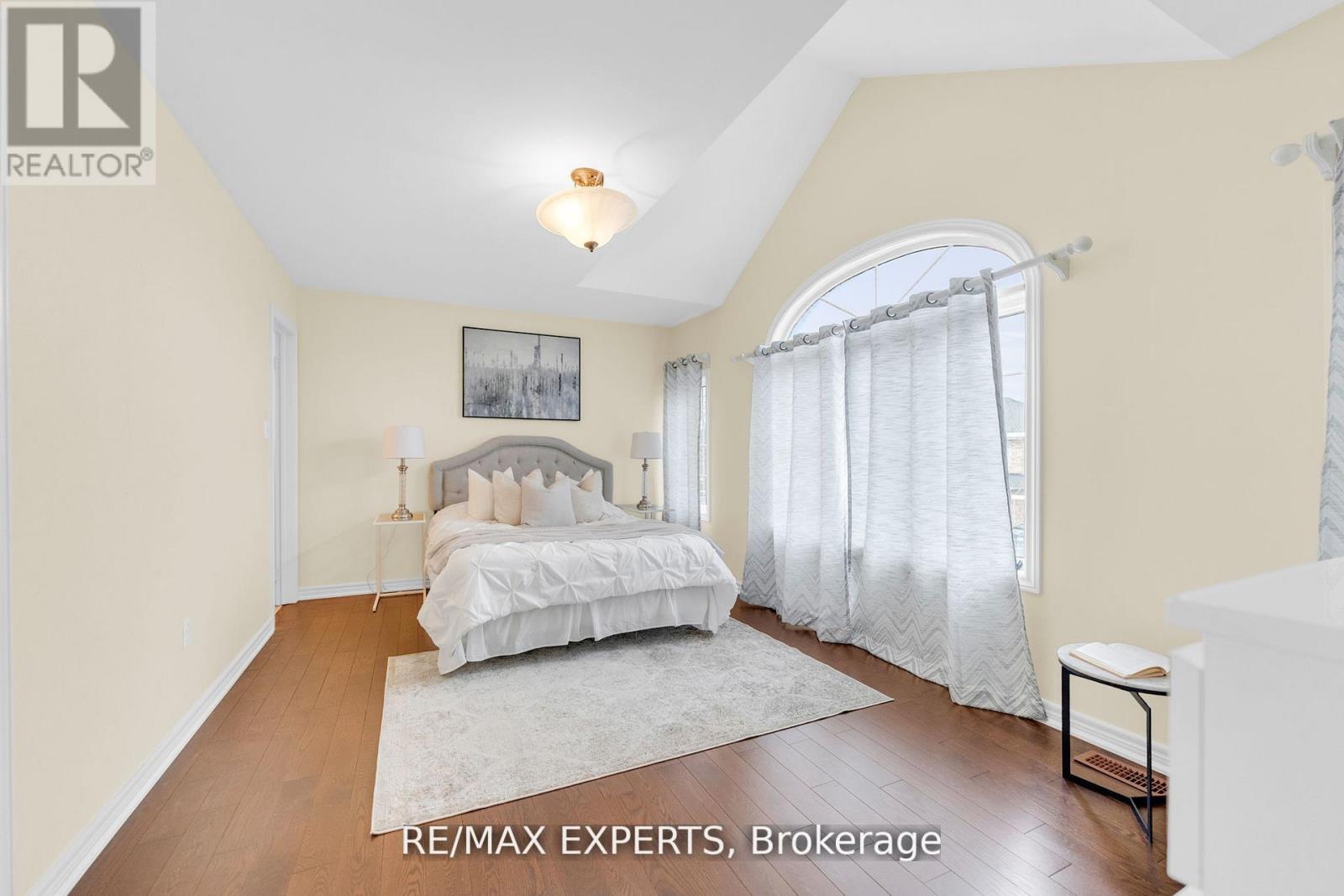 13 VILLAGEWOOD STREET - 33