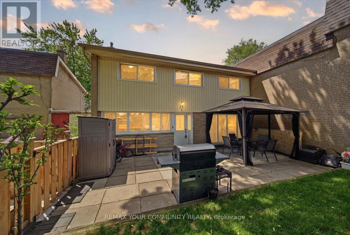 #3 23 BROOKWELL DRIVE - 17