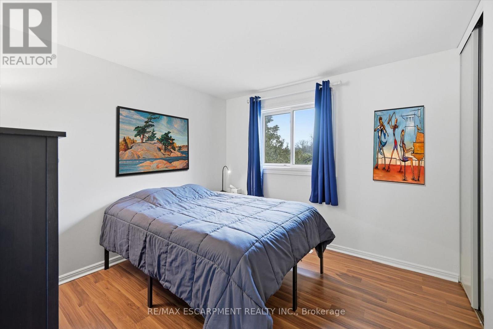 712 AUBURN CRESCENT - 22