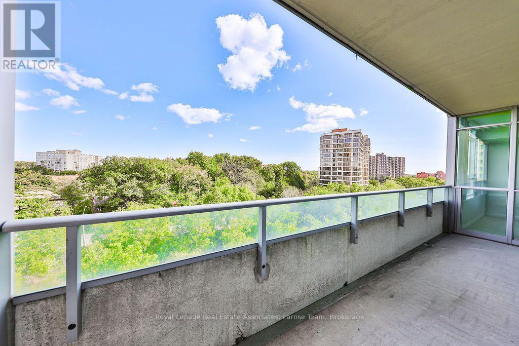 #707 1055 SOUTHDOWN ROAD - 14