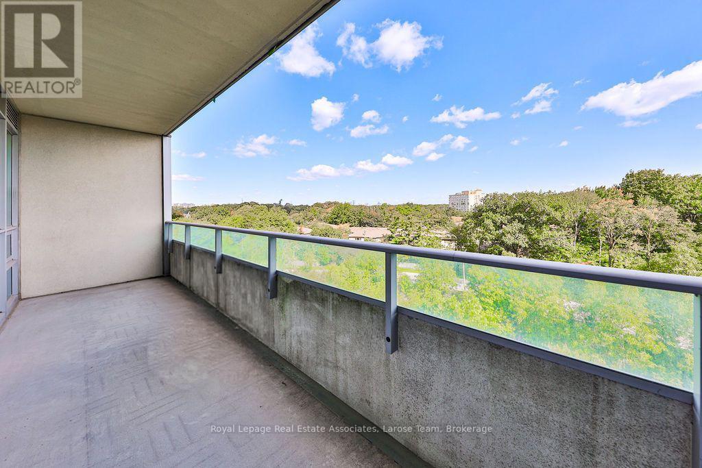 #707 1055 SOUTHDOWN ROAD - 15