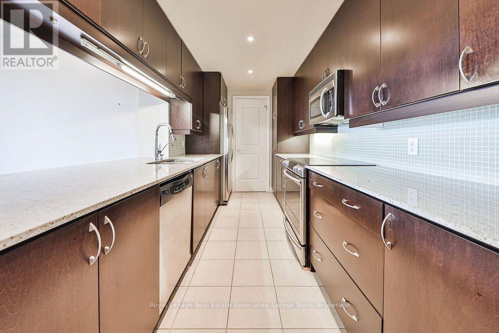 #707 1055 SOUTHDOWN ROAD - 4