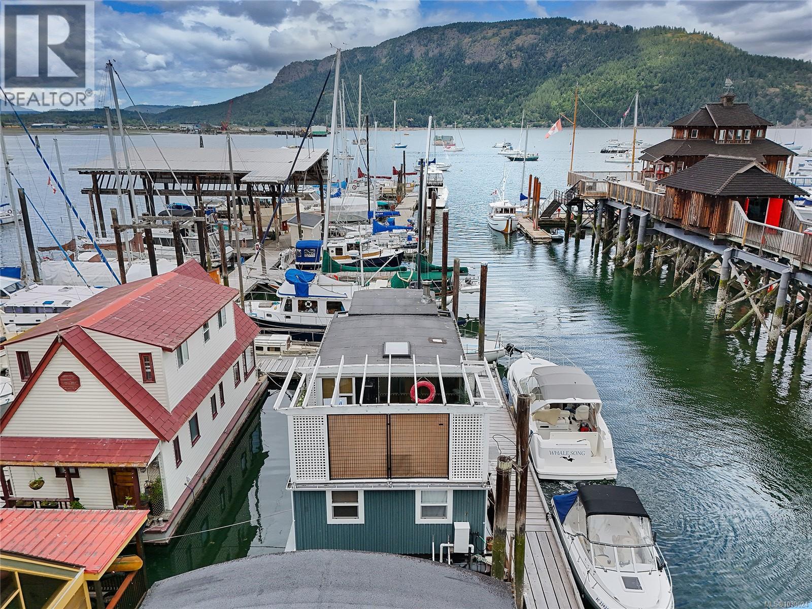 #5 1765 Cowichan Bay Rd - 5