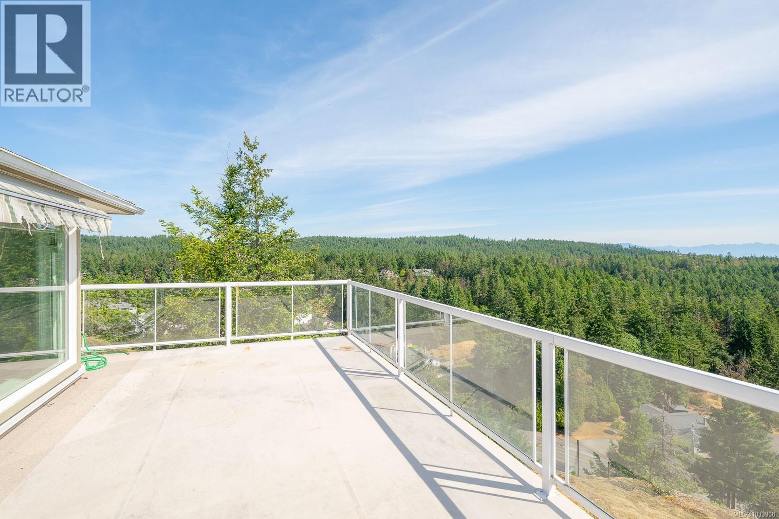 3331 Edgewood Dr - 11