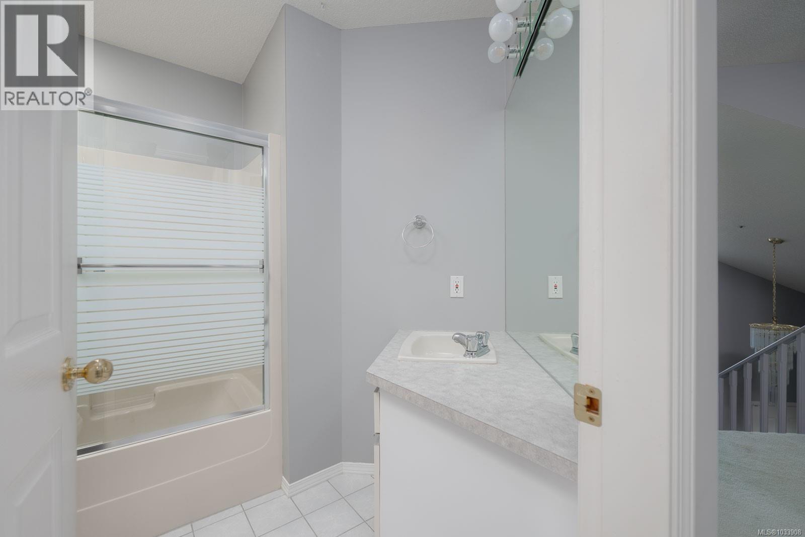 3331 Edgewood Dr - 20