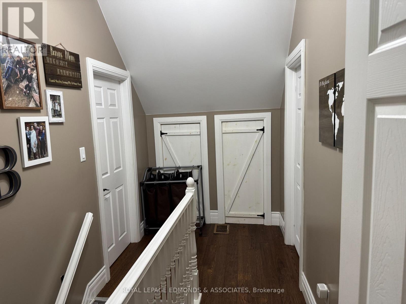 27 STENCELLS ROAD - 24