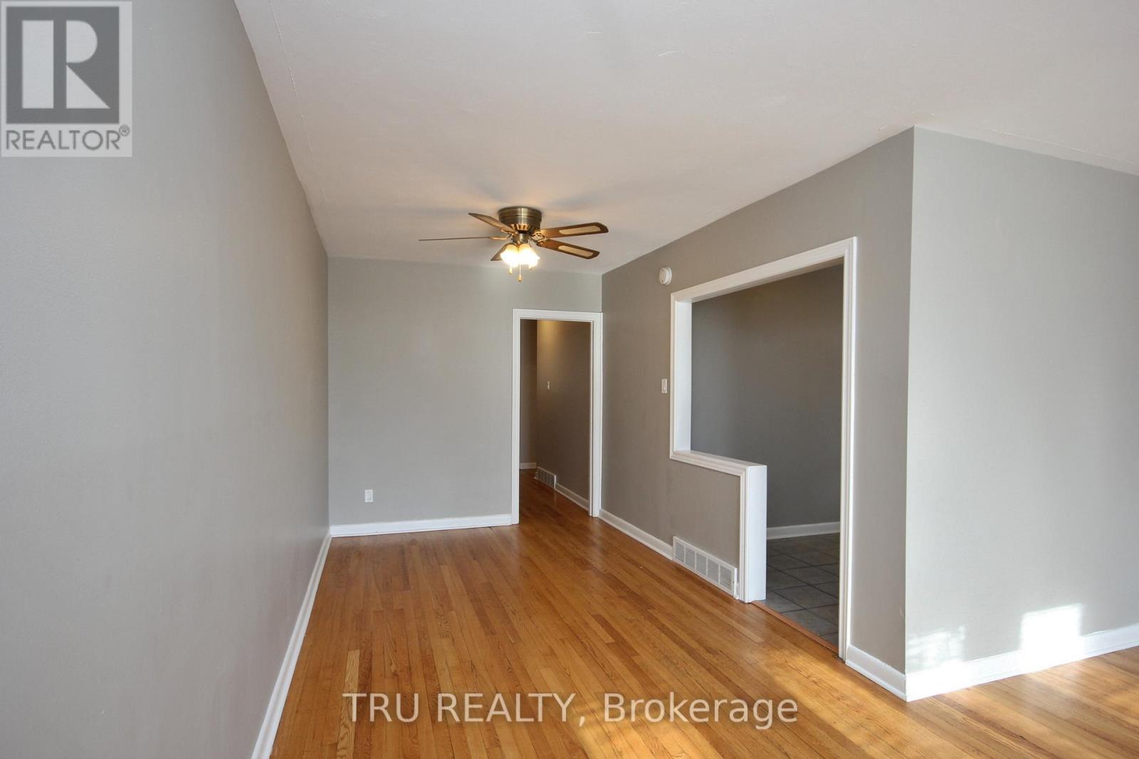 3 Bed, 1 Bath House for Rent in Ottawa – A – 1259 MAITLAND AVENUE, Ottawa – MLS# X13235650 - Image 10