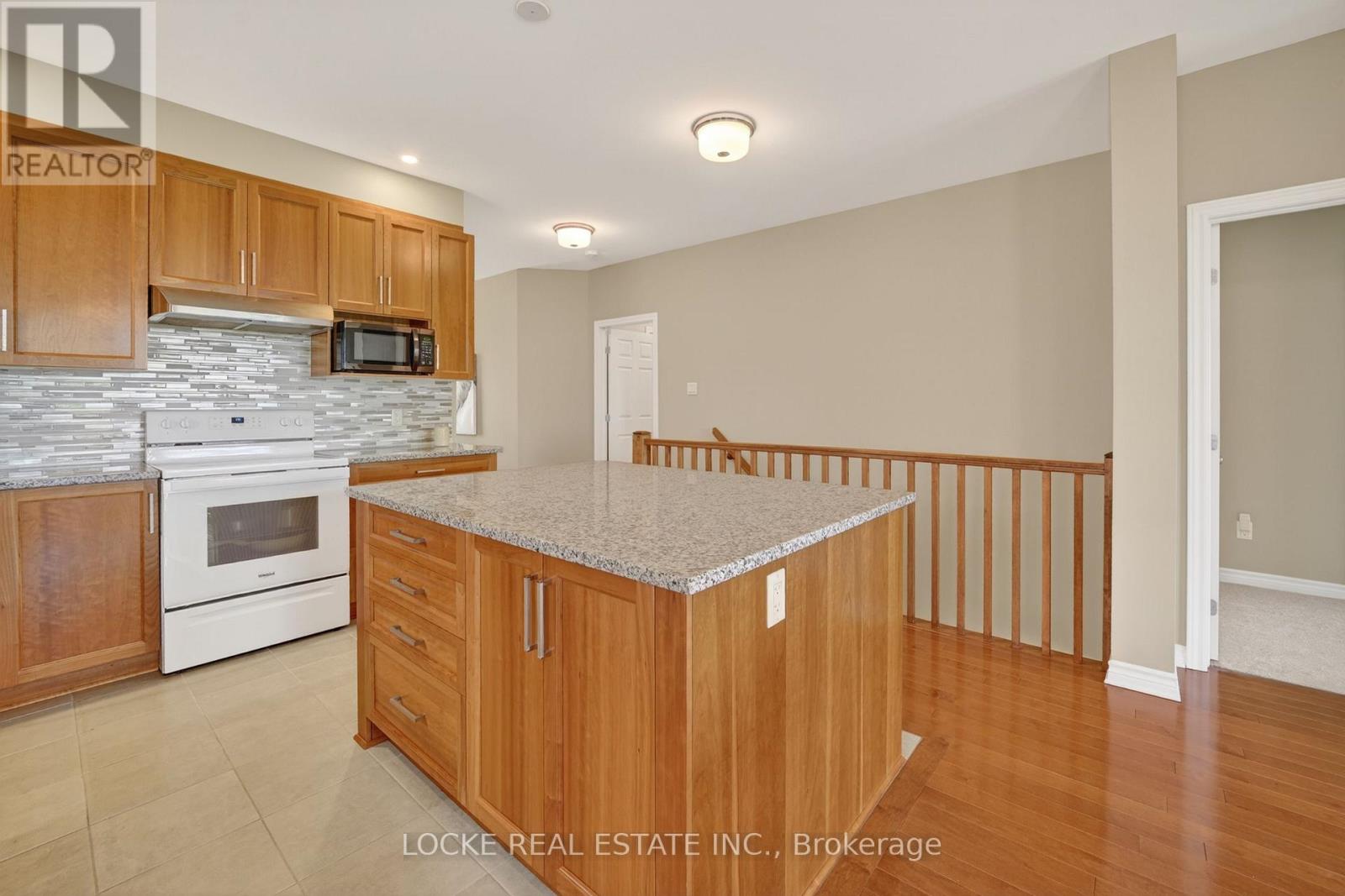 639 BAIE-DES-CASTORS STREET - 10