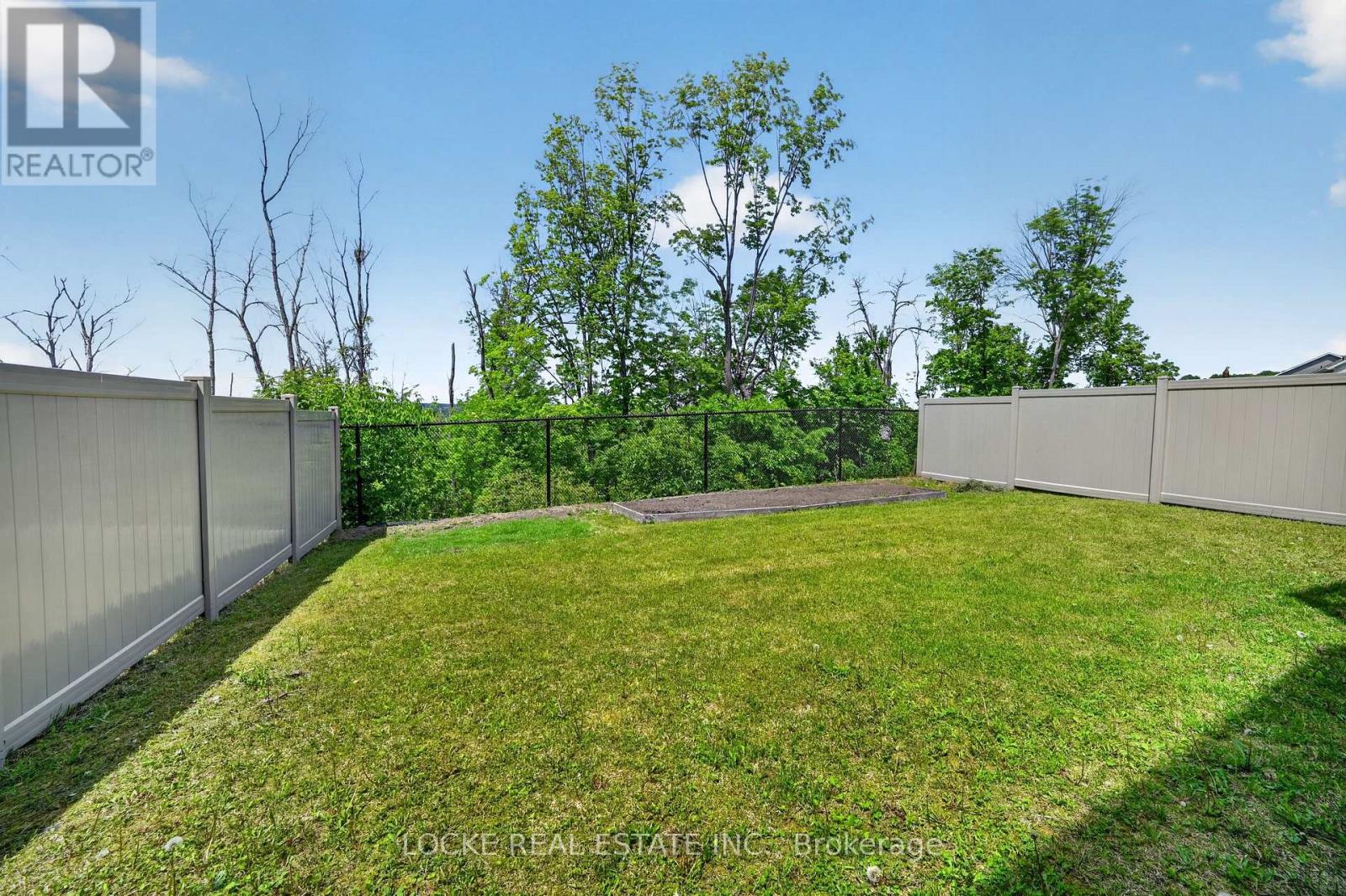 639 BAIE-DES-CASTORS STREET - 37