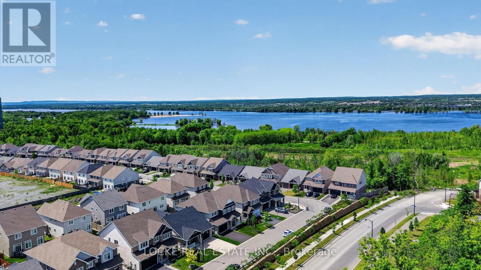 639 BAIE-DES-CASTORS STREET - 45