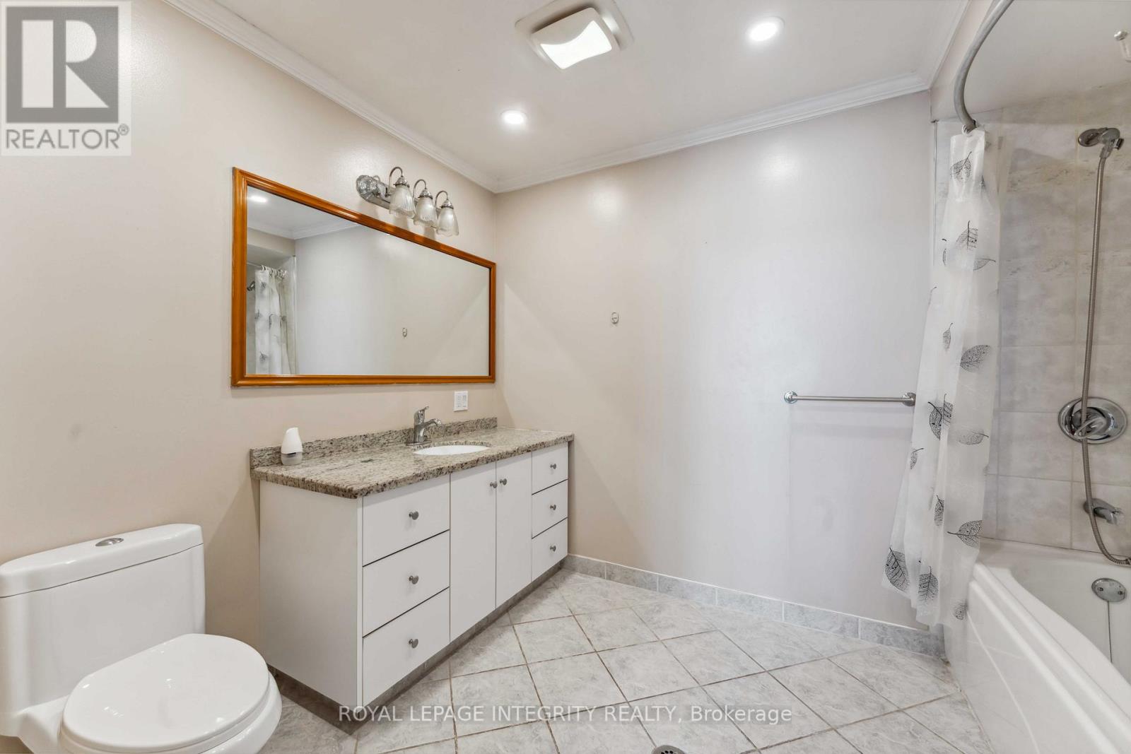 4 Bed, 3 Bath House for Rent in Ottawa – 4670 FALLOWFIELD ROAD, Ottawa – MLS# X13235720 - Image 18