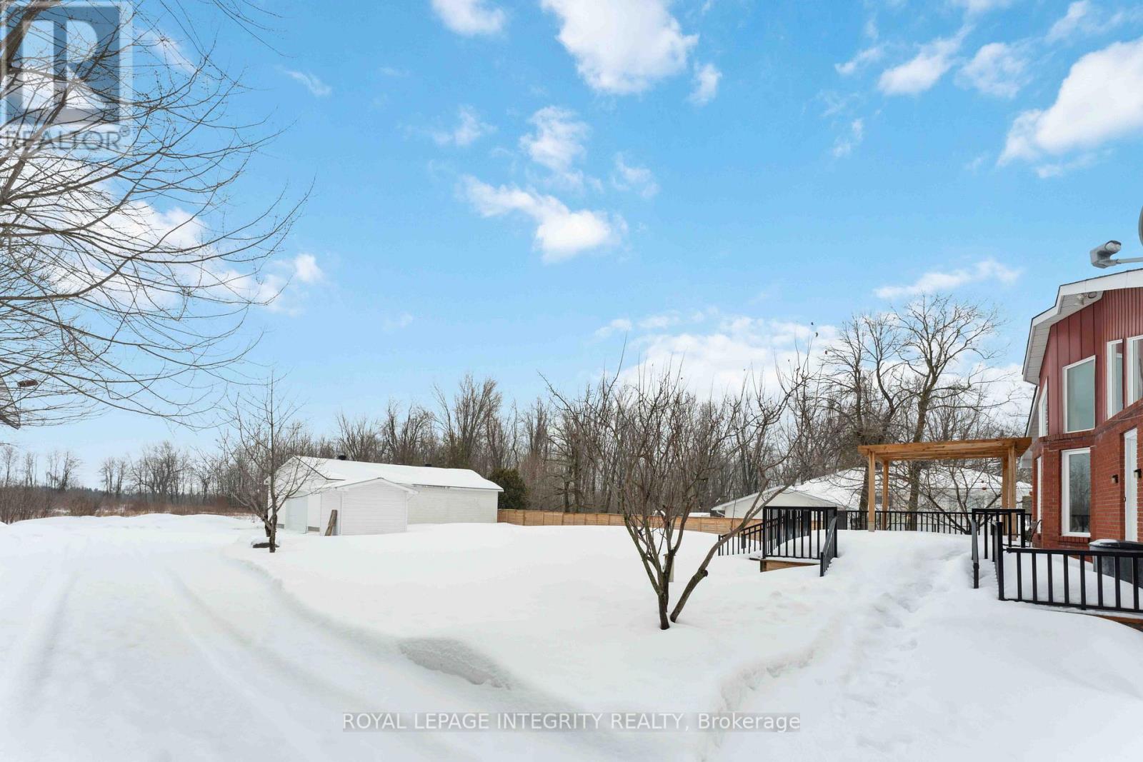 4 Bed, 3 Bath House for Rent in Ottawa – 4670 FALLOWFIELD ROAD, Ottawa – MLS# X13235720 - Image 14