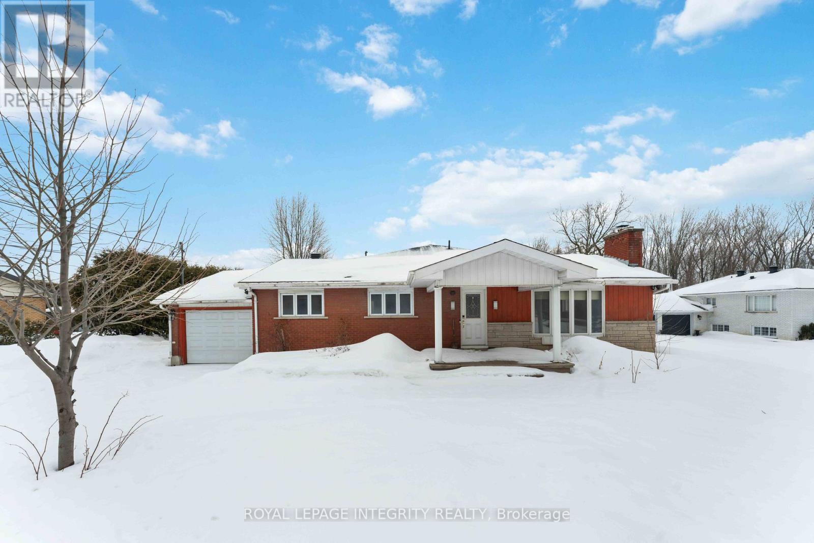 4 Bed, 3 Bath House for Rent in Ottawa – 4670 FALLOWFIELD ROAD, Ottawa – MLS# X13235720 - Image 32