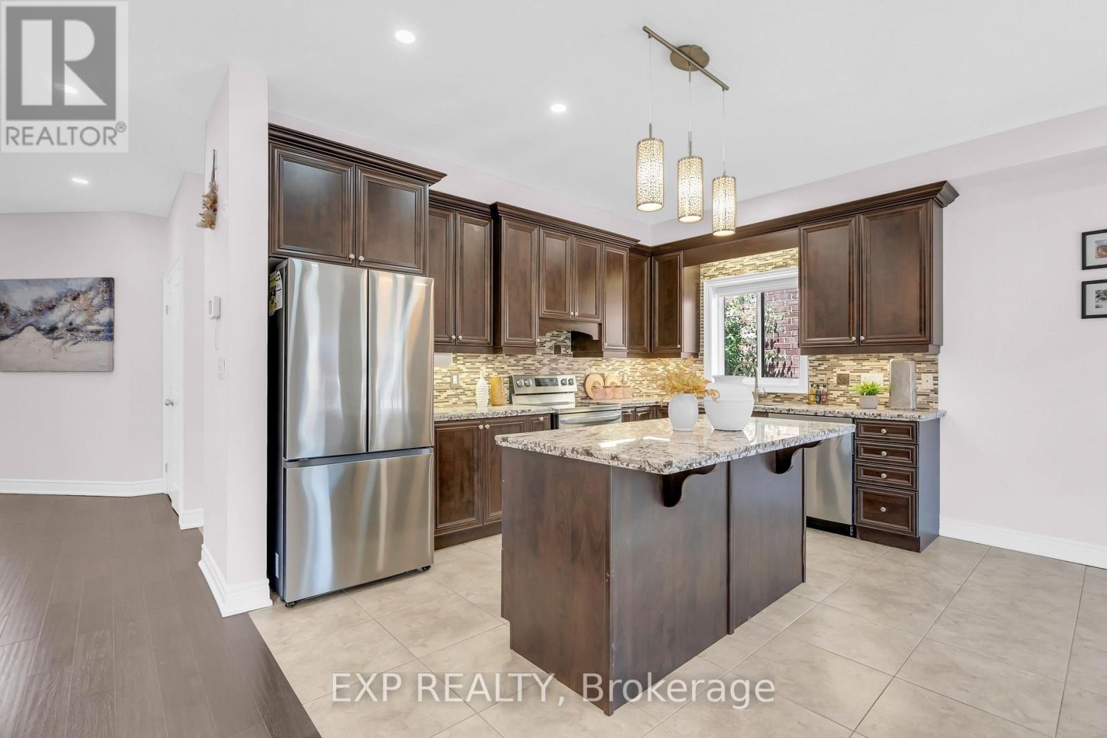 92 DESOTO DRIVE - 20