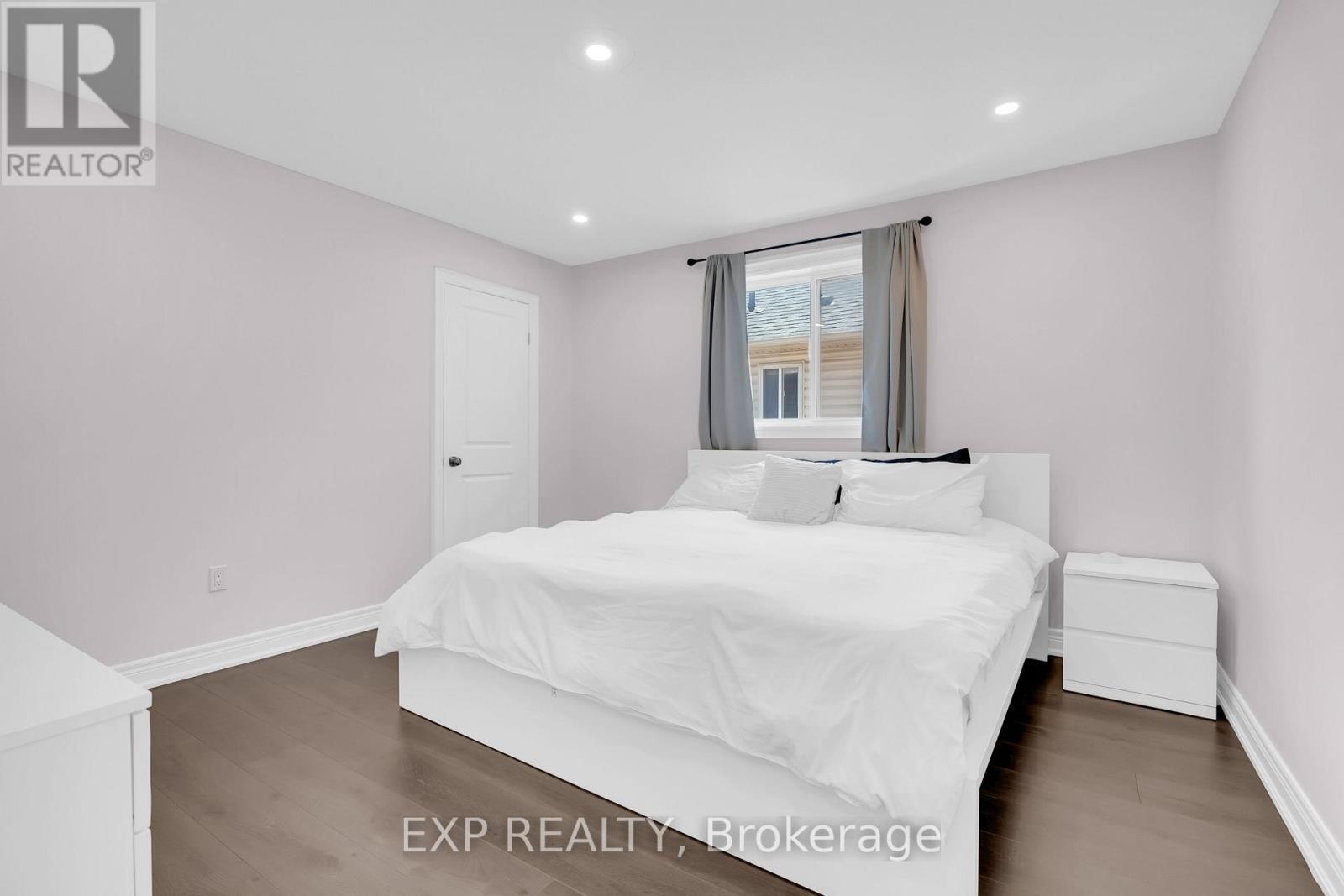 92 DESOTO DRIVE - 39