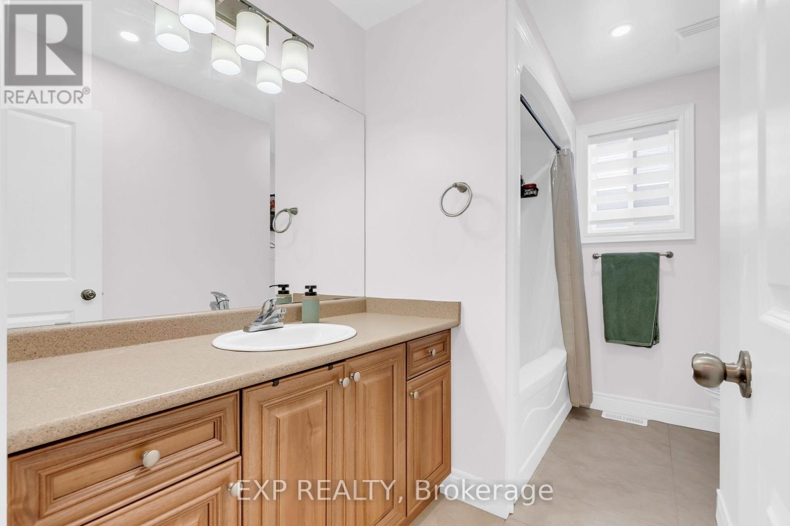 92 DESOTO DRIVE - 41