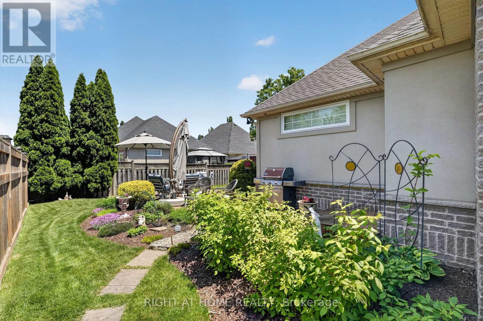 2 SEYVAL PLACE - 39