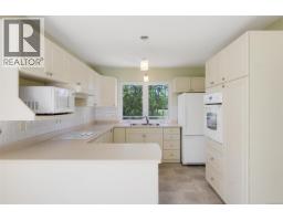 574 Cedar Cres, Cobble Hill, BC V8H0K8 Photo 24