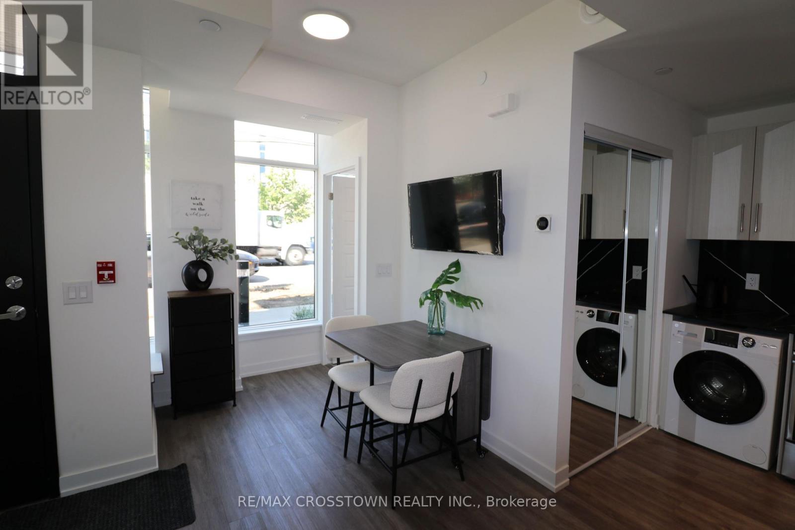 #57 861 SHEPPARD AVE AVENUE W - 12