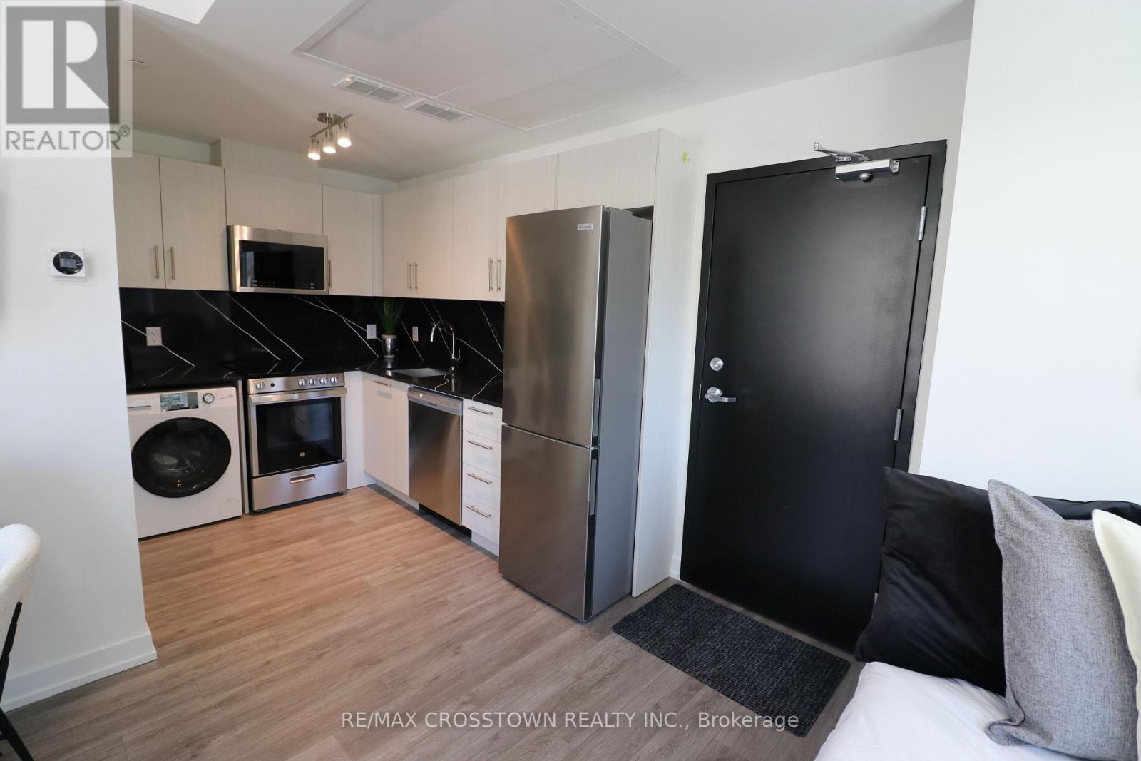 #57 861 SHEPPARD AVE AVENUE W - 14