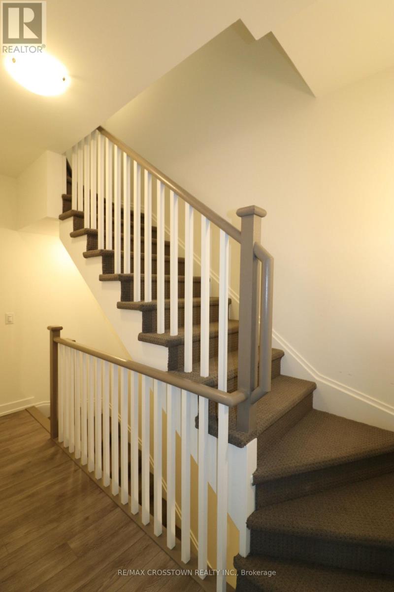 #57 861 SHEPPARD AVE AVENUE W - 37