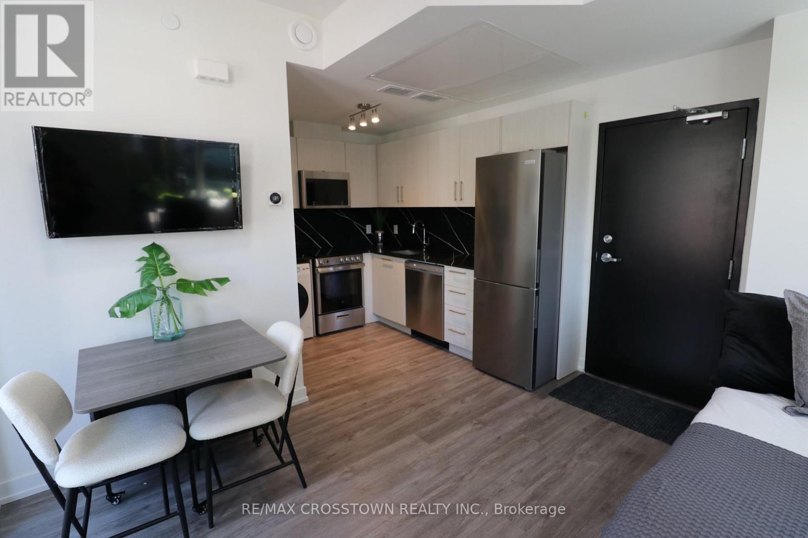 #57 861 SHEPPARD AVE AVENUE W - 6