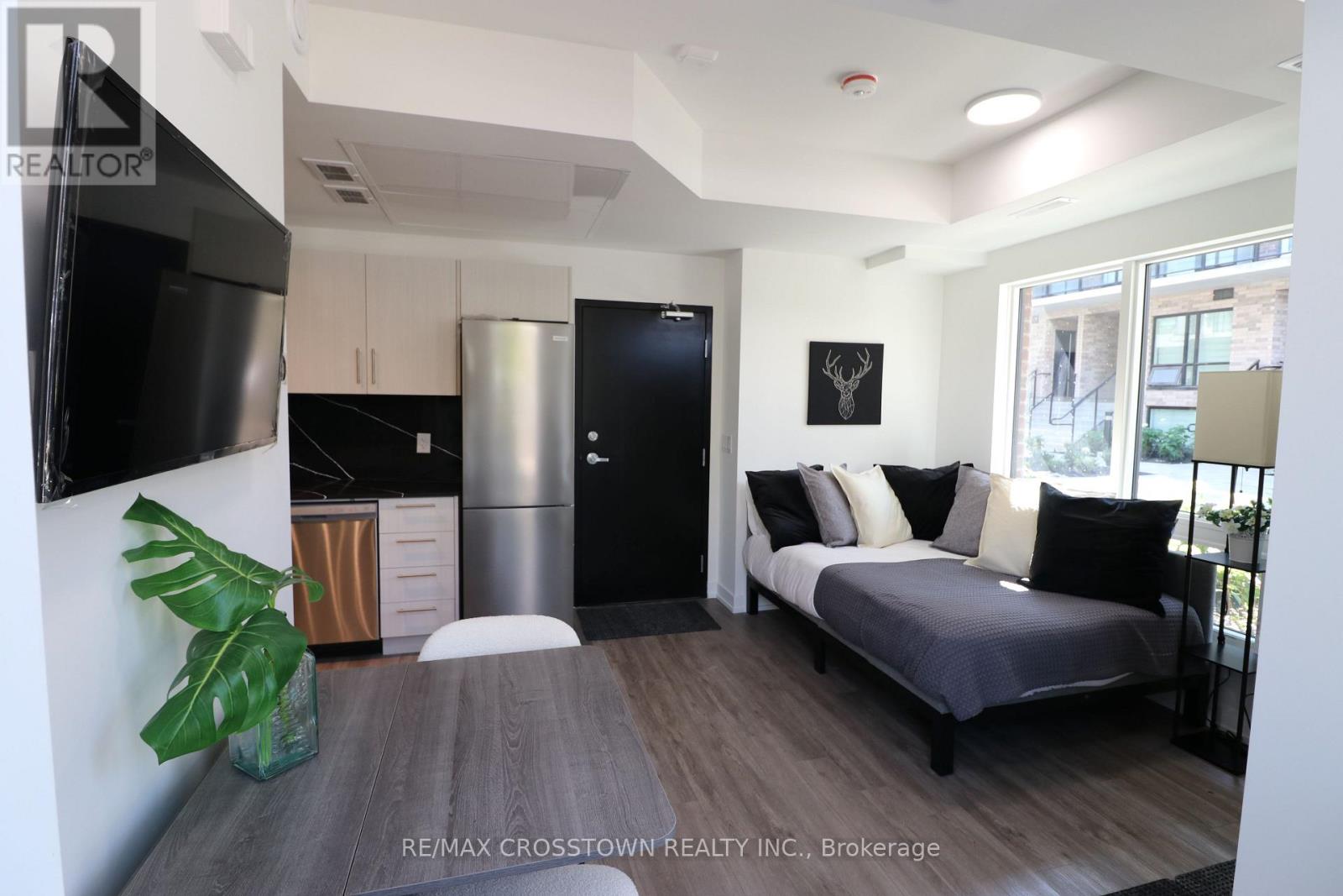 #57 861 SHEPPARD AVE AVENUE W - 7