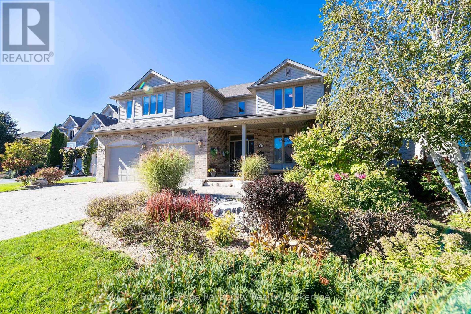 8 ZADUK PLACE - Image 2
