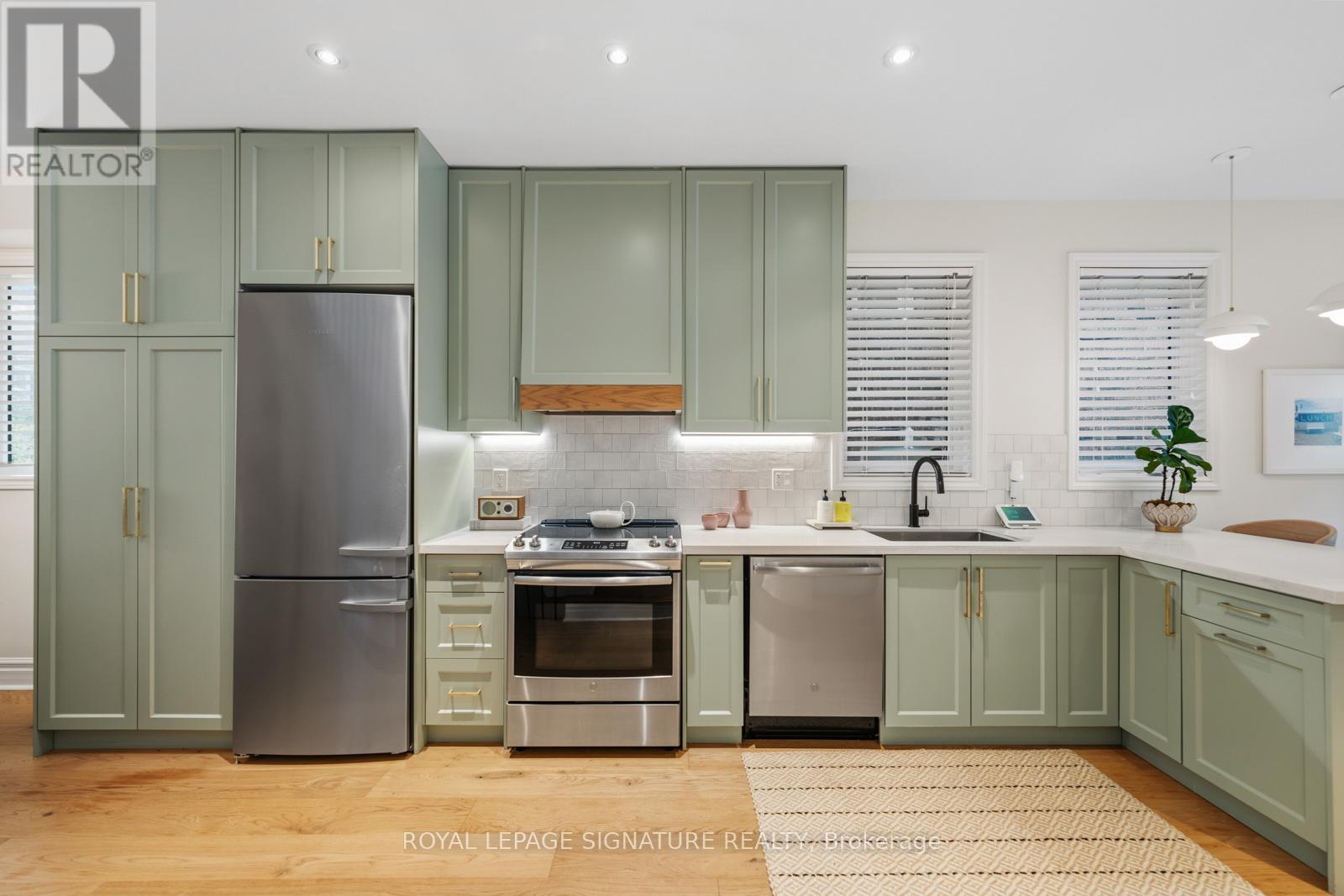 16A BINGHAM AVENUE - 13
