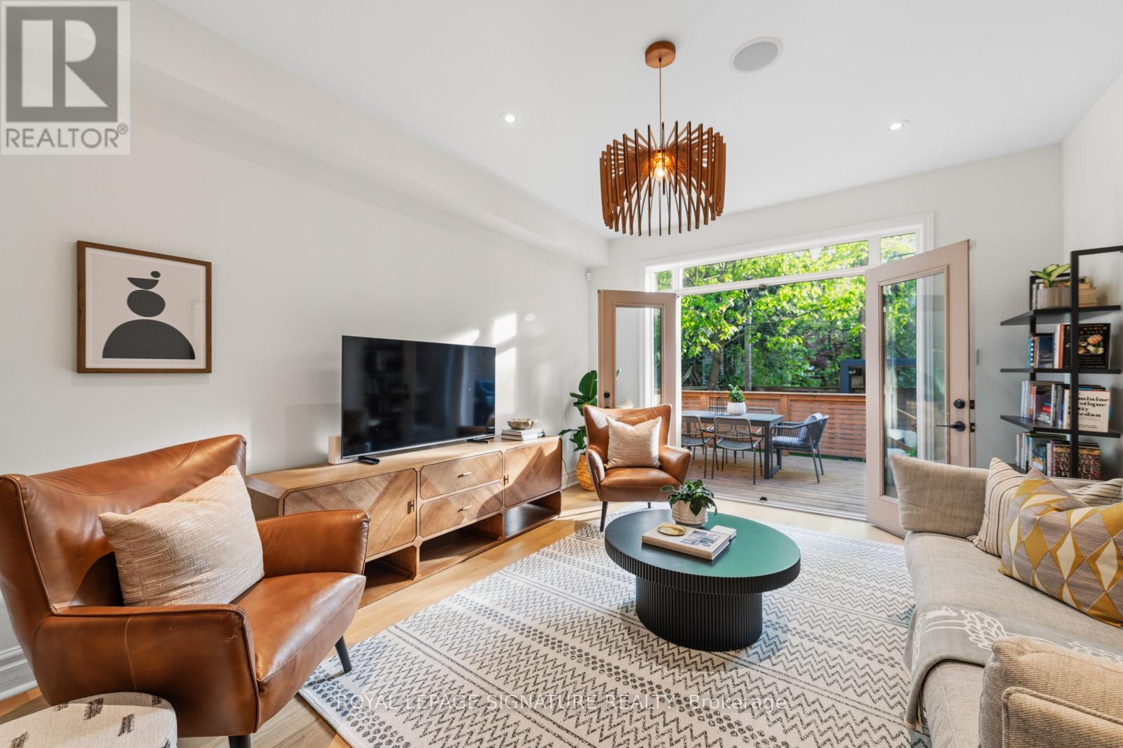16A BINGHAM AVENUE - 17