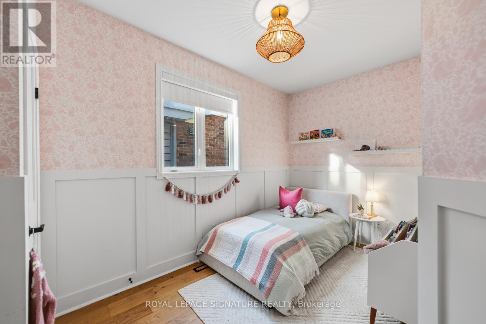 16A BINGHAM AVENUE - 25