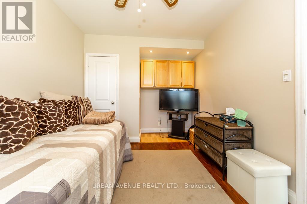 136 TOWER DRIVE - 18