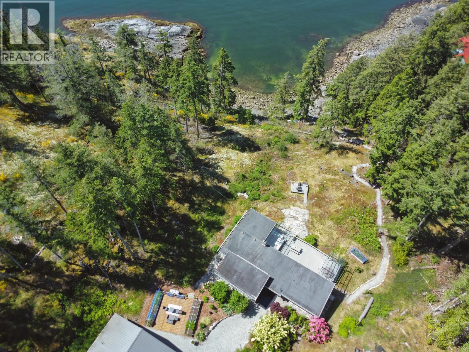 10991- 10993 SUNSHINE COAST HIGHWAY, Halfmoon Bay