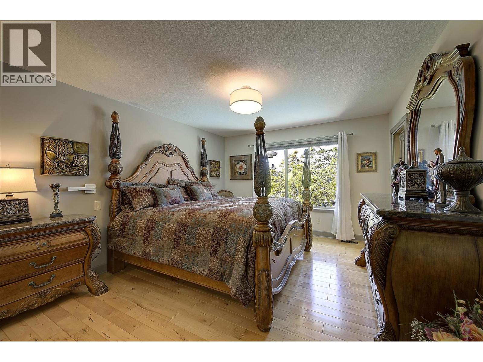 3590 Shadow Creek Drive - 35