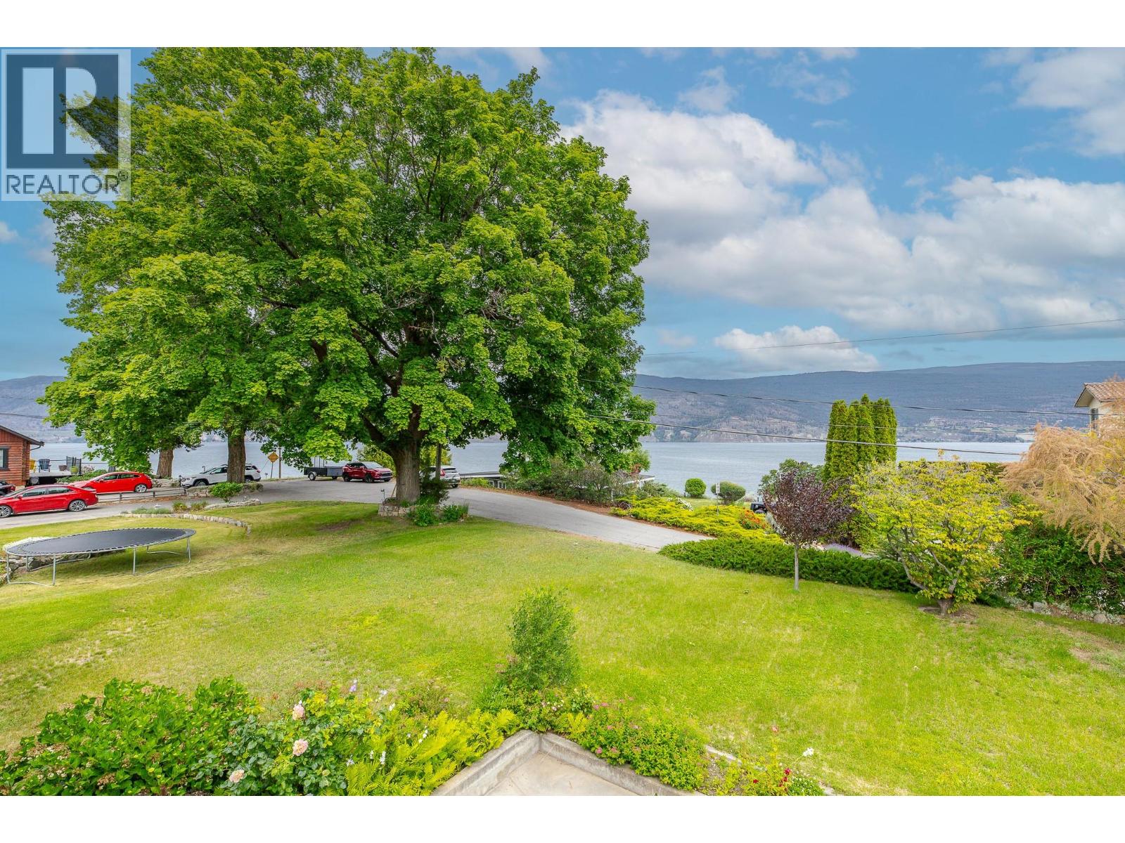 14812 Downton Avenue, Summerland