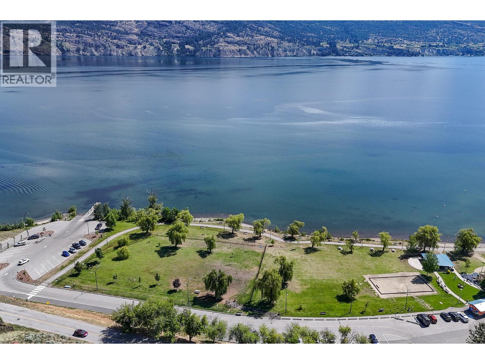 14812 Downton Avenue, Summerland