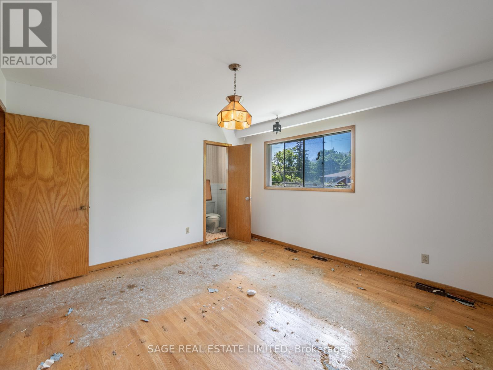 2 JOHNSON STREET - 16