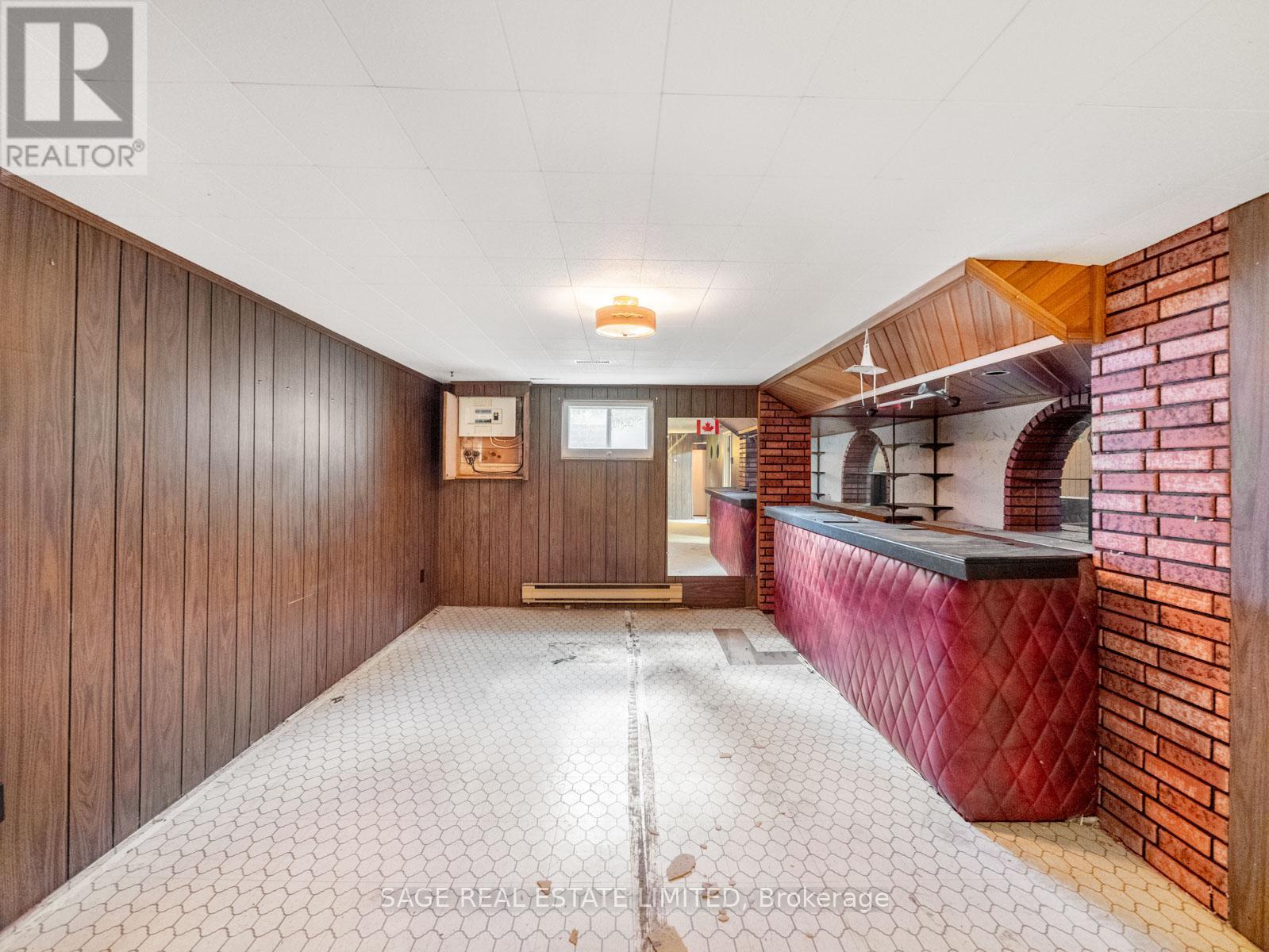 2 JOHNSON STREET - 23