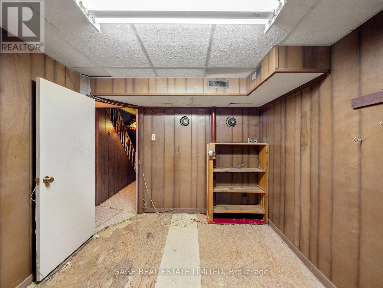 2 JOHNSON STREET - 27