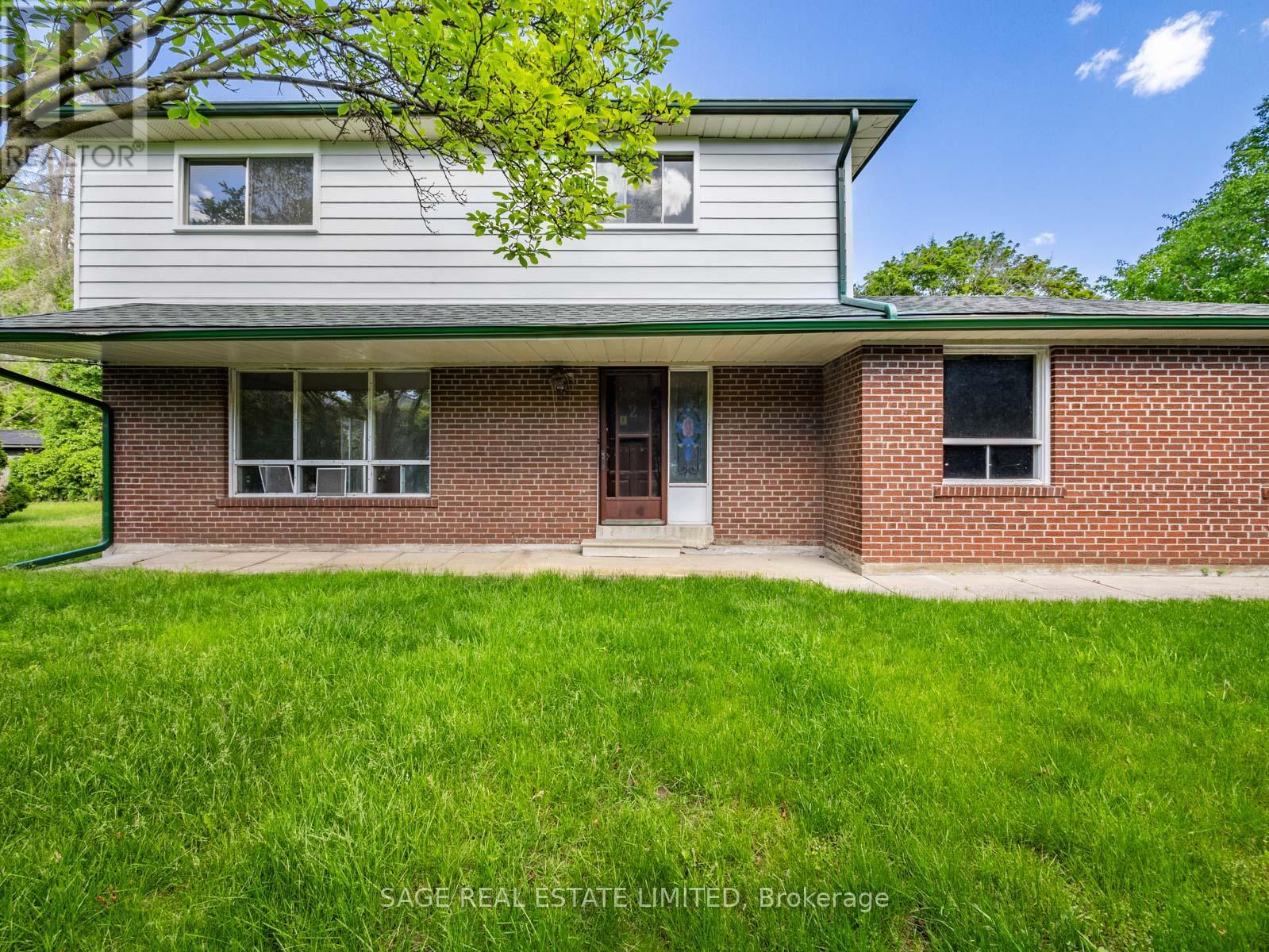 2 JOHNSON STREET - 33