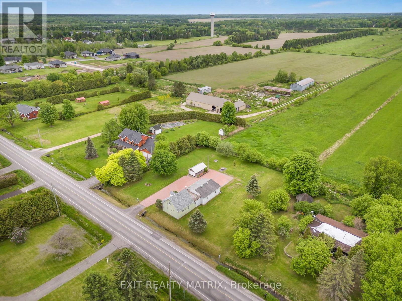 3704 DROUIN ROAD - 33