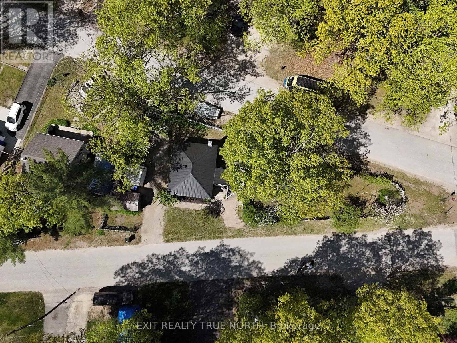 60 PARKWOOD DRIVE - 3