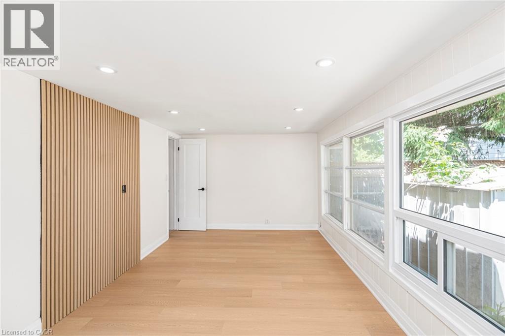 209 DRUMMOND Street - 25